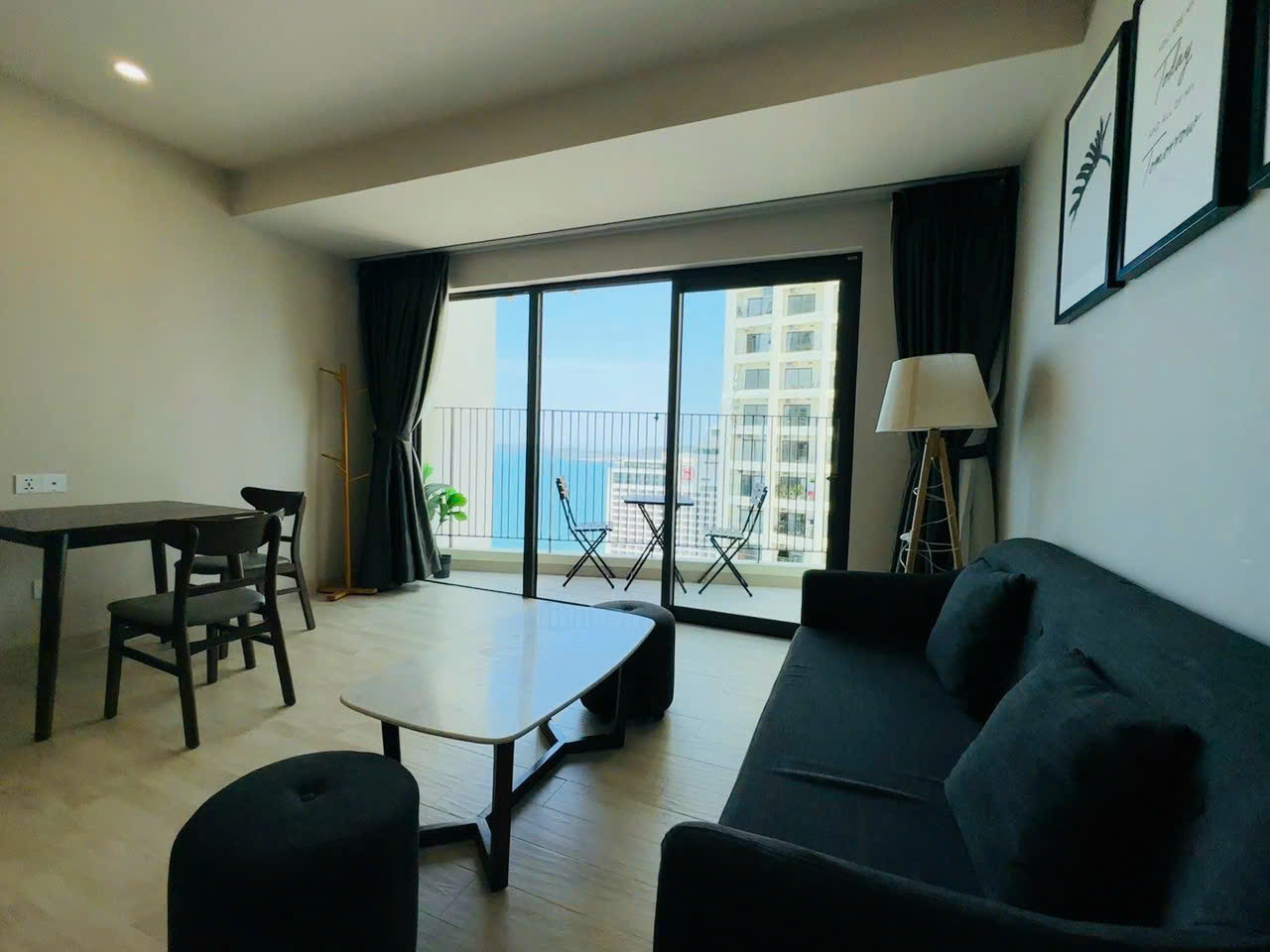 Gold Coast apartment for rent | Studio | High floor | 13 million